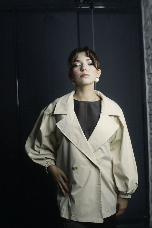 Balon Kollu Bej Trenç