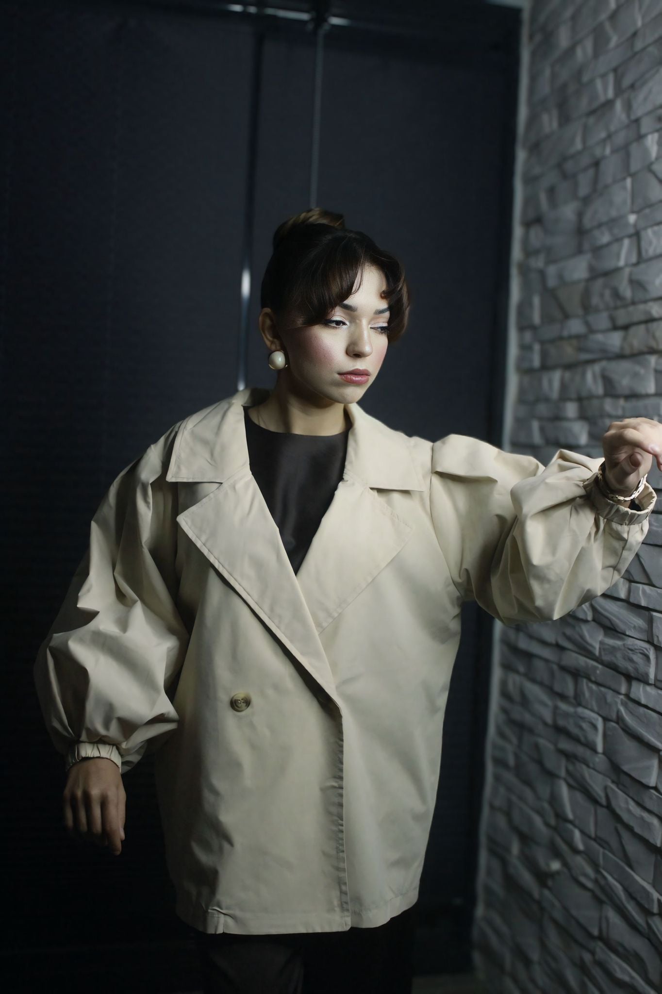 Balon Kollu Bej Trenç