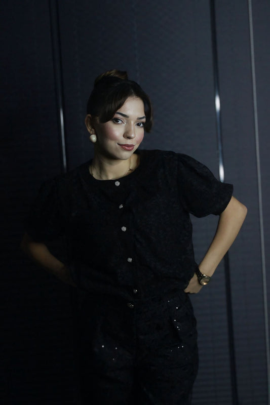 Dantelli İnci Düğmeli Triko Siyah